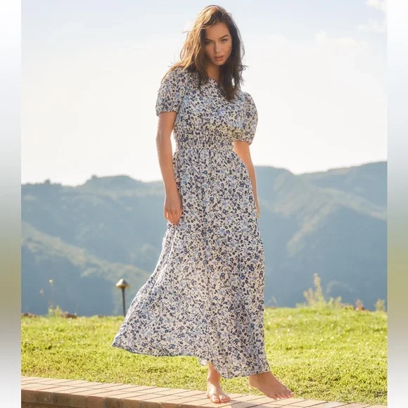 04 Beautiful Boho Floral Print Tiered Maxi Dress - Picture 3 of 6